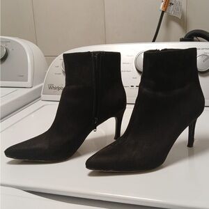Elegant Black Ankle Boots